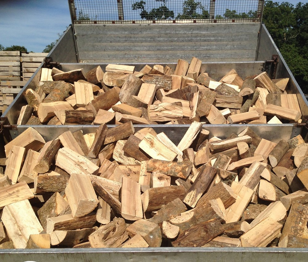 Seasoned Hardwood Logs - Loose